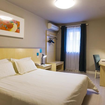 Jingjiang Inn Shanghai Jiading Chengzhong Road Exteriör bild