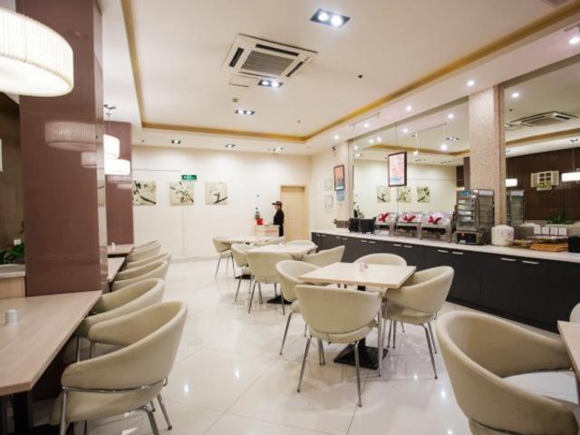 Jingjiang Inn Shanghai Jiading Chengzhong Road Exteriör bild