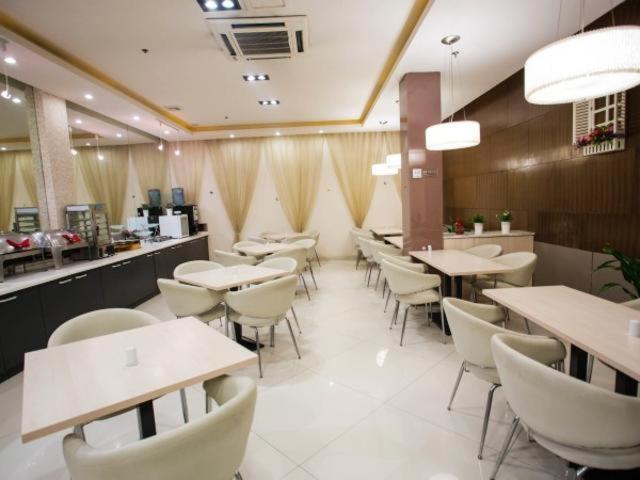 Jingjiang Inn Shanghai Jiading Chengzhong Road Exteriör bild