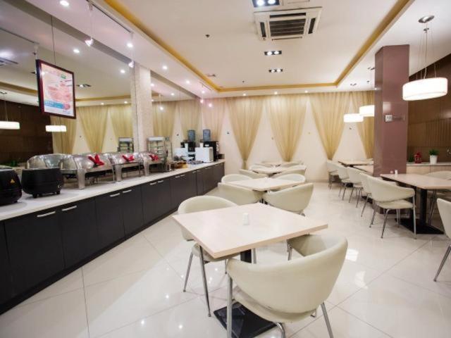 Jingjiang Inn Shanghai Jiading Chengzhong Road Exteriör bild