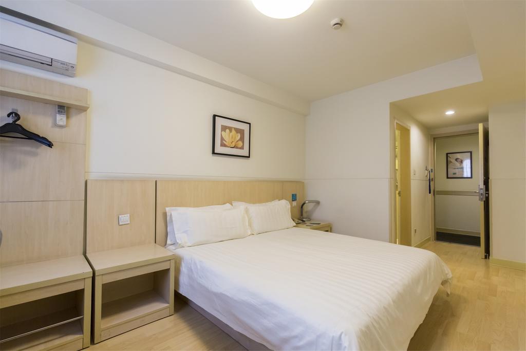 Jingjiang Inn Shanghai Jiading Chengzhong Road Exteriör bild