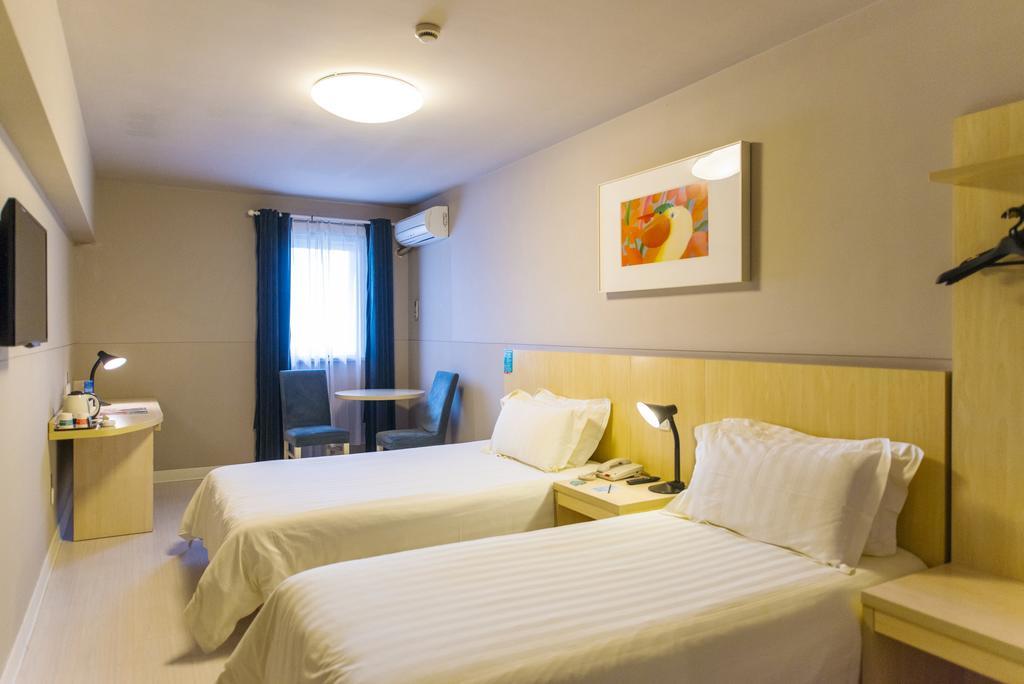 Jingjiang Inn Shanghai Jiading Chengzhong Road Exteriör bild